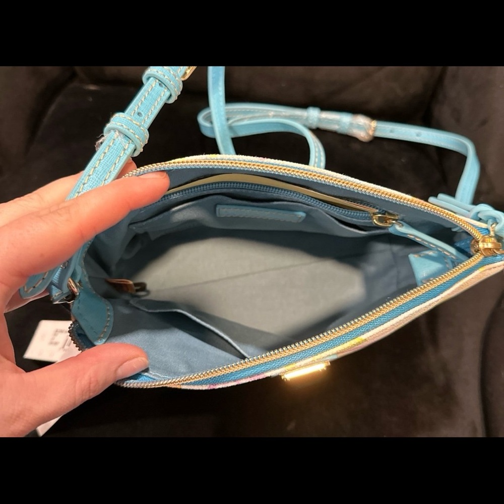 Dooney Bourke Suki crossbody Bag - Picture 4 of 8